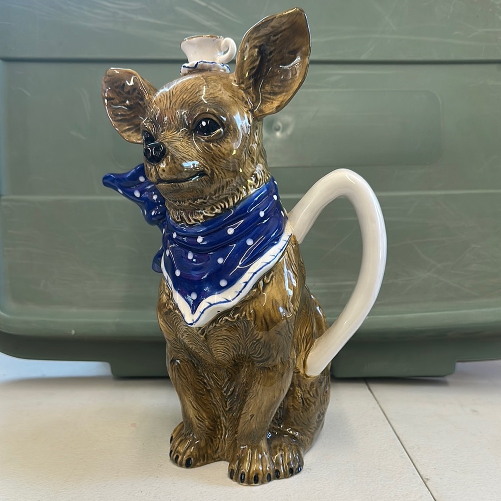 Chihuahua Teapot with Blue Bandana